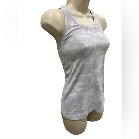 Lululemon Cool Racerback in Incognito Camo Jacquard Alpine White Starlight - Picture 7 of 9